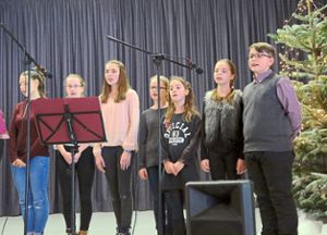 Das Jubiläumsfest der   Rheumaliga wurde vom Gesangs- und Blockflötenensemble der Musikschule umrahmt. Foto: Priestersbach Foto: Schwarzwälder-Bote