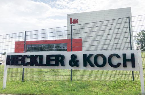 Schriftzug am Eingang der Firmenzentrale des Waffenherstellers Heckler & Koch in Oberndorf Foto: dpa/Wolf von Dewitz