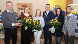 Lions-Club  in Donaueschingen: Ehrungen für zwei  junge Frauen
