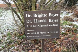 Geben ihre Praxis altershalber auf: Brigitte und Harald Bayer. Foto: Visel Foto: Schwarzwälder Bote