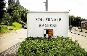 Am Dienstag kommen die ersten 50 Flüchtlinge in die Zollernalb-Kaserne nach Meßstetten. Foto: Archiv