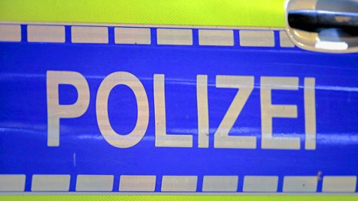 Die Polizei sucht nach einem Vorfall mit Feuerwerkskörpern in Freiburg nach Zeugen (Symbolbild). Foto: IMAGO/Maximilian Koch/IMAGO/Maximilian Koch